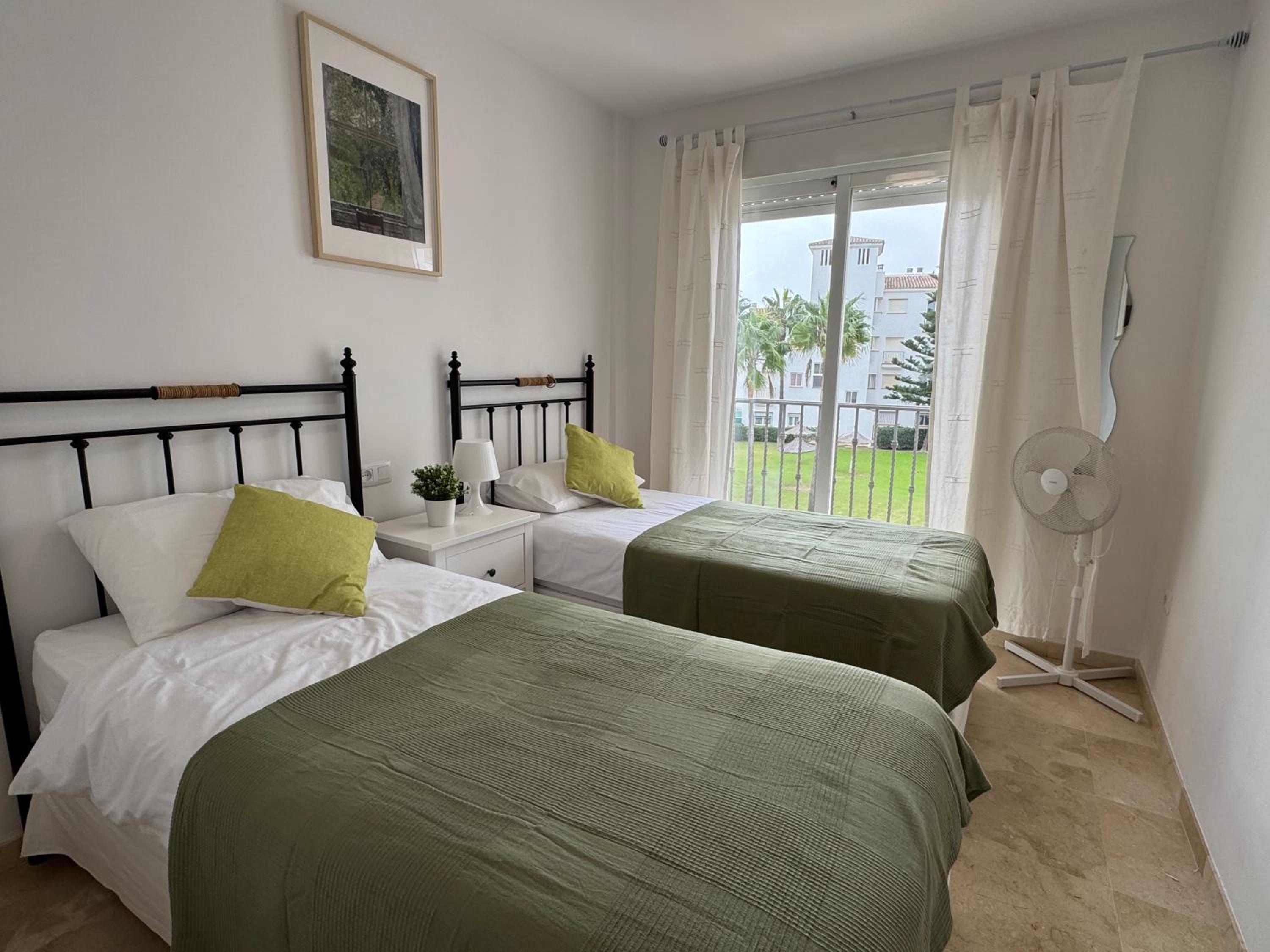 Casa Feliz - Stunning 2 bed Penthouse in Manilva with pool, sea and mountain views, close to the beach and facilities view 4
