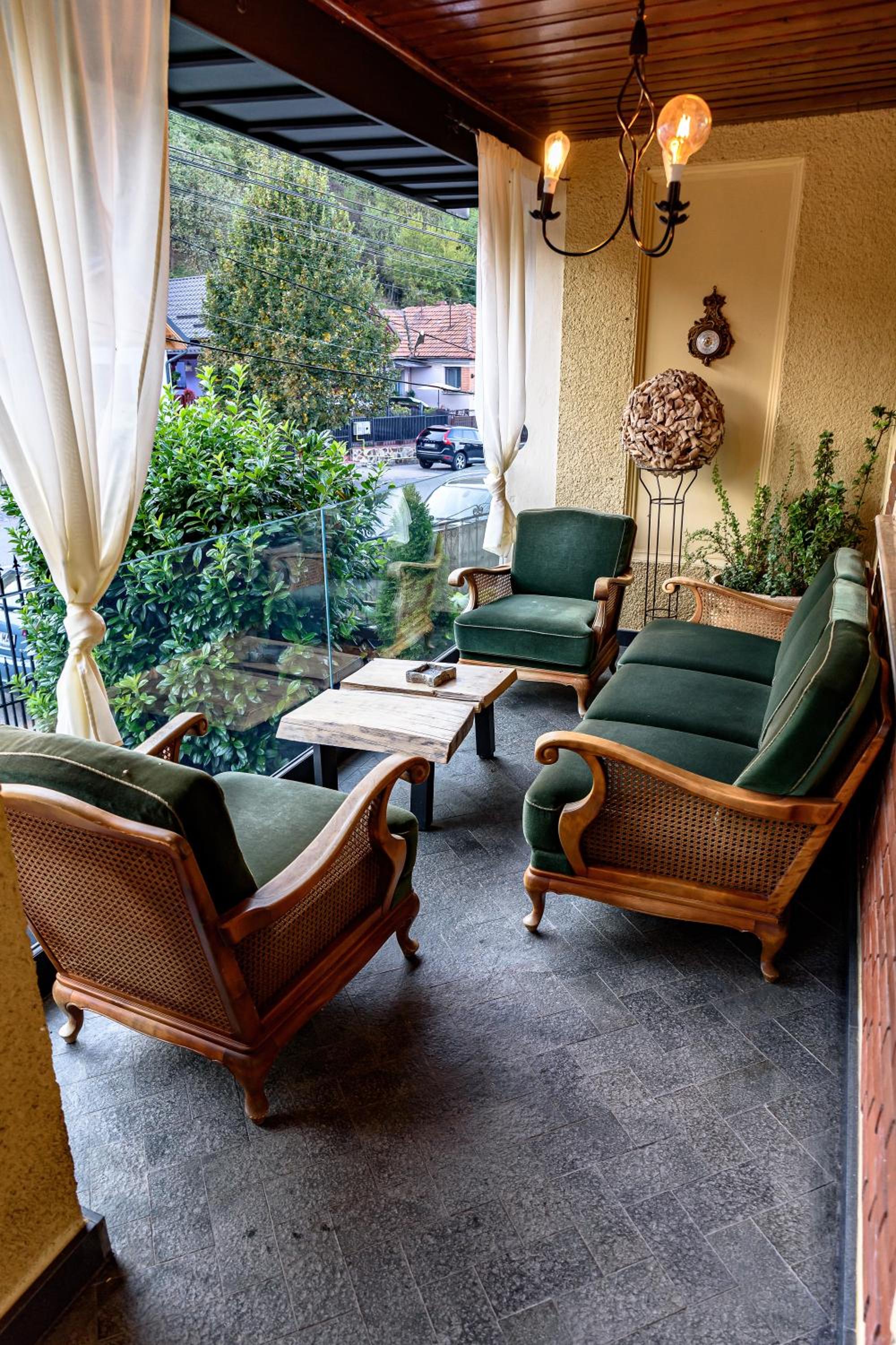 Vila SaraDa Boutique en Deva