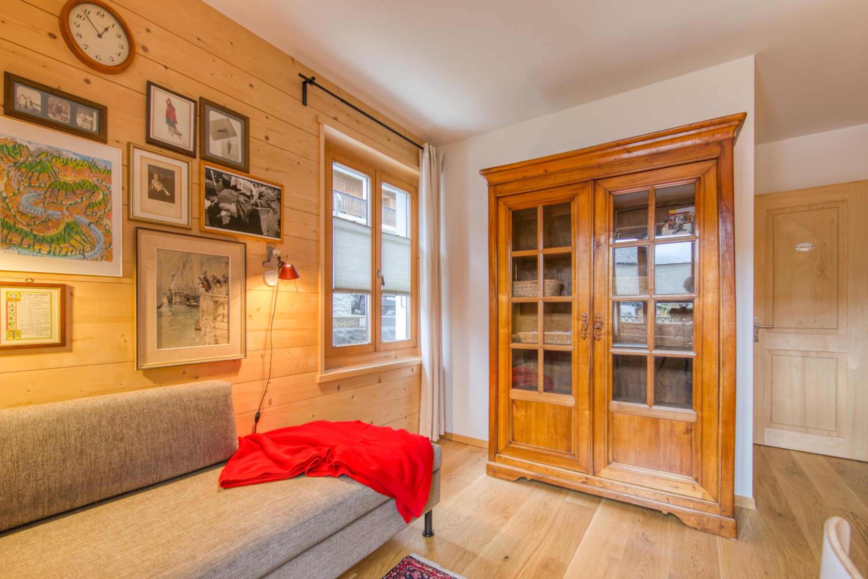 Four story family Chalet Eden