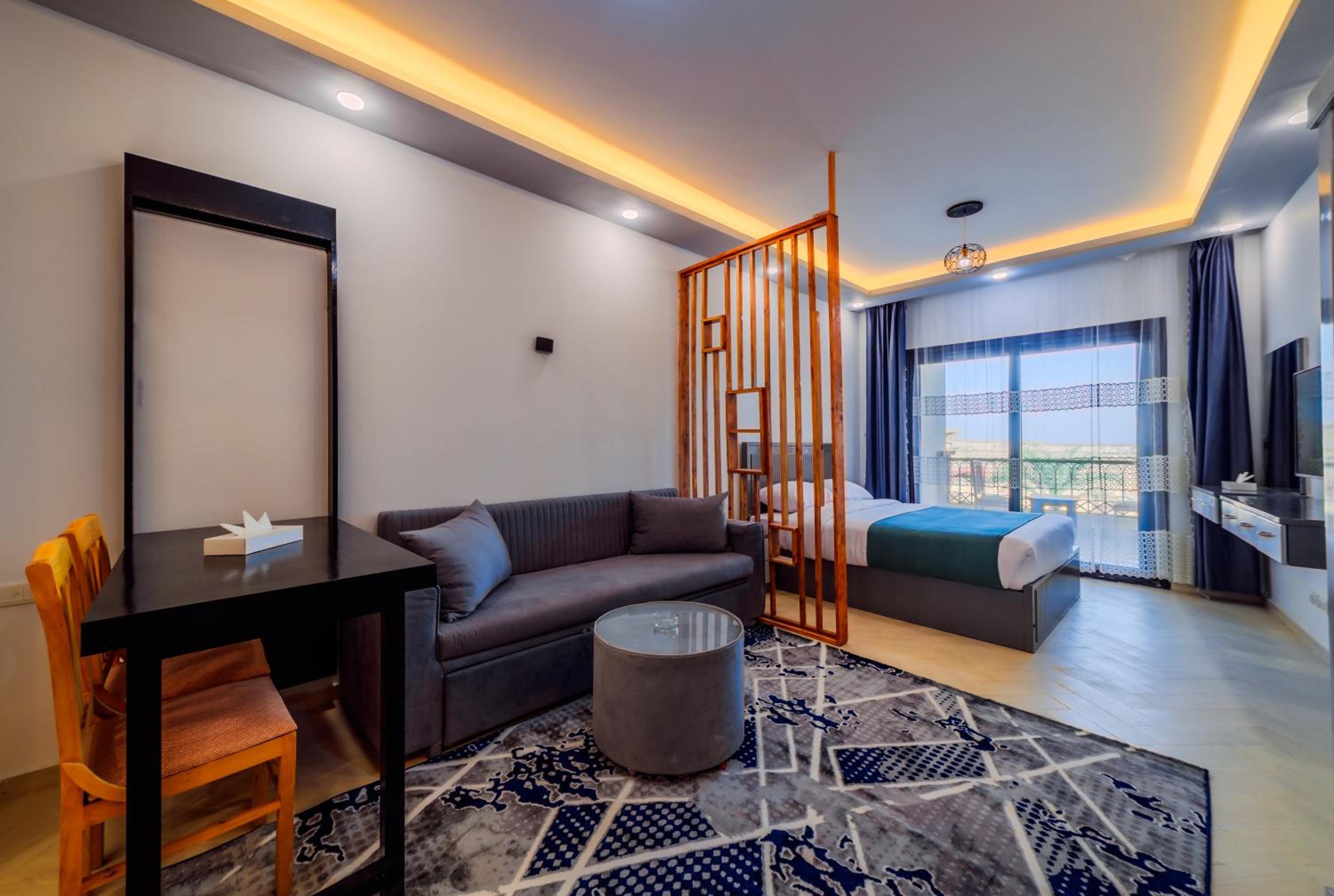 Al Saraya Sahl Hasheesh by Peaks