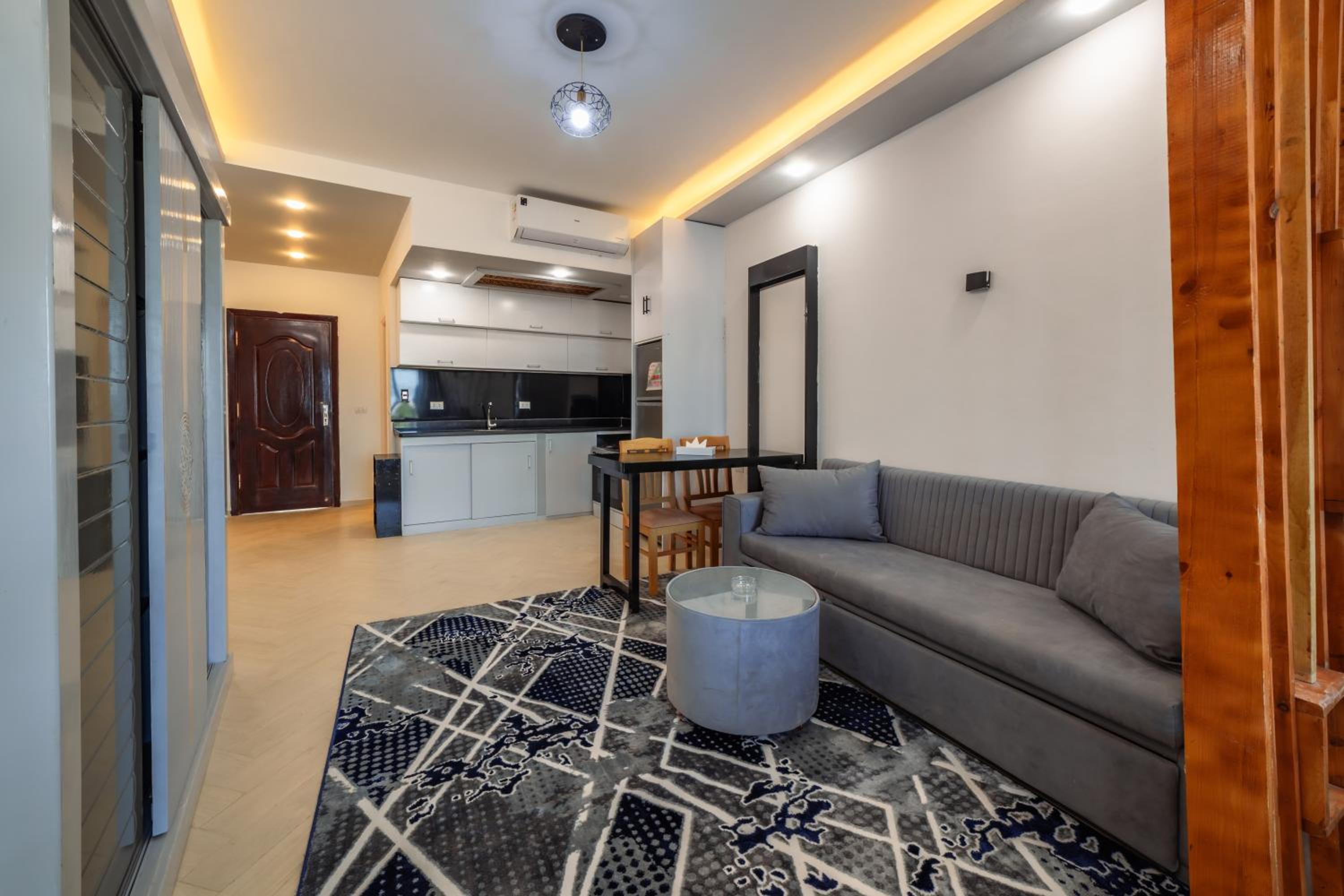Al Saraya Sahl Hasheesh by Peaks