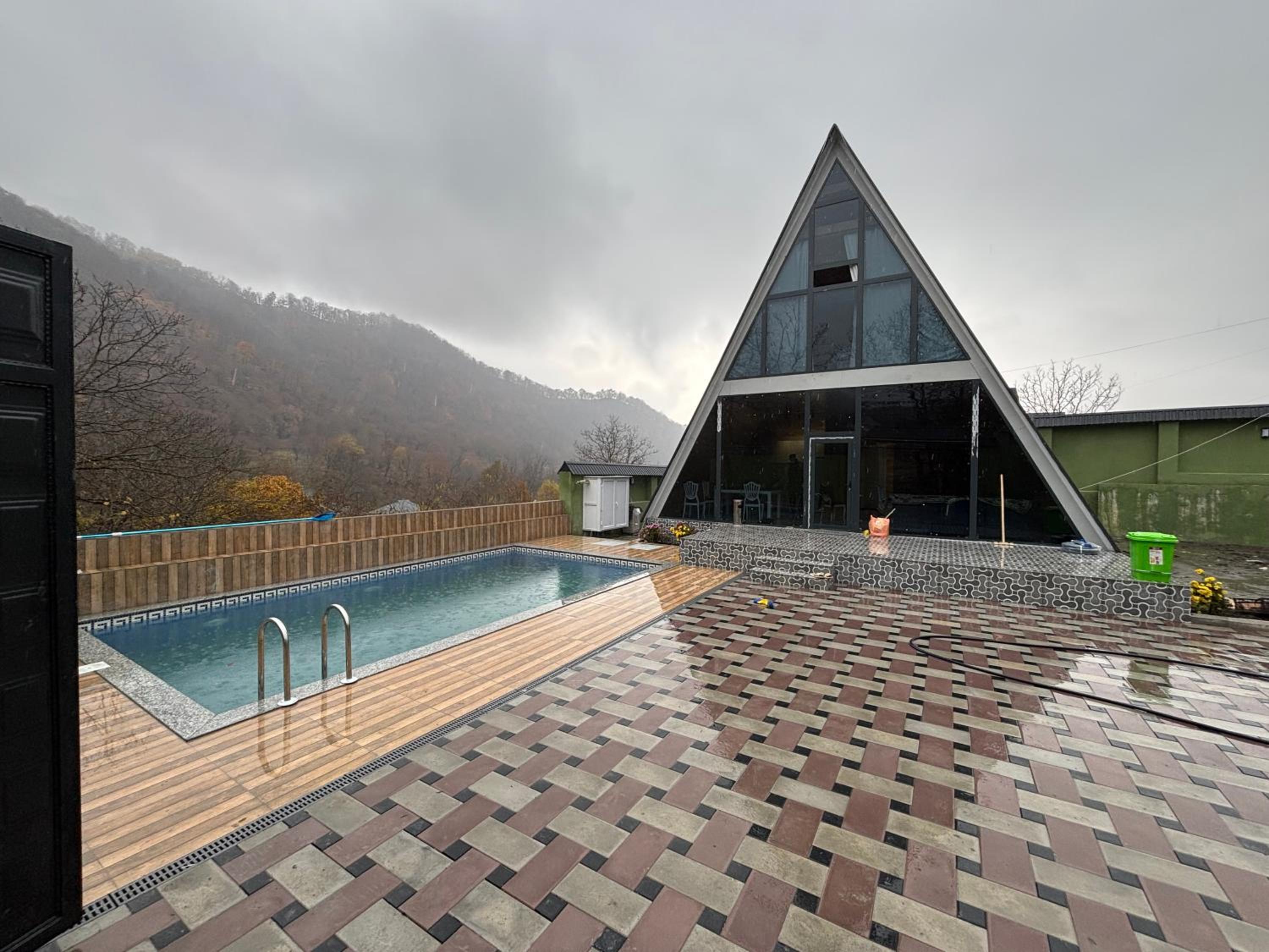 Mono House Qabala Vendam A frame