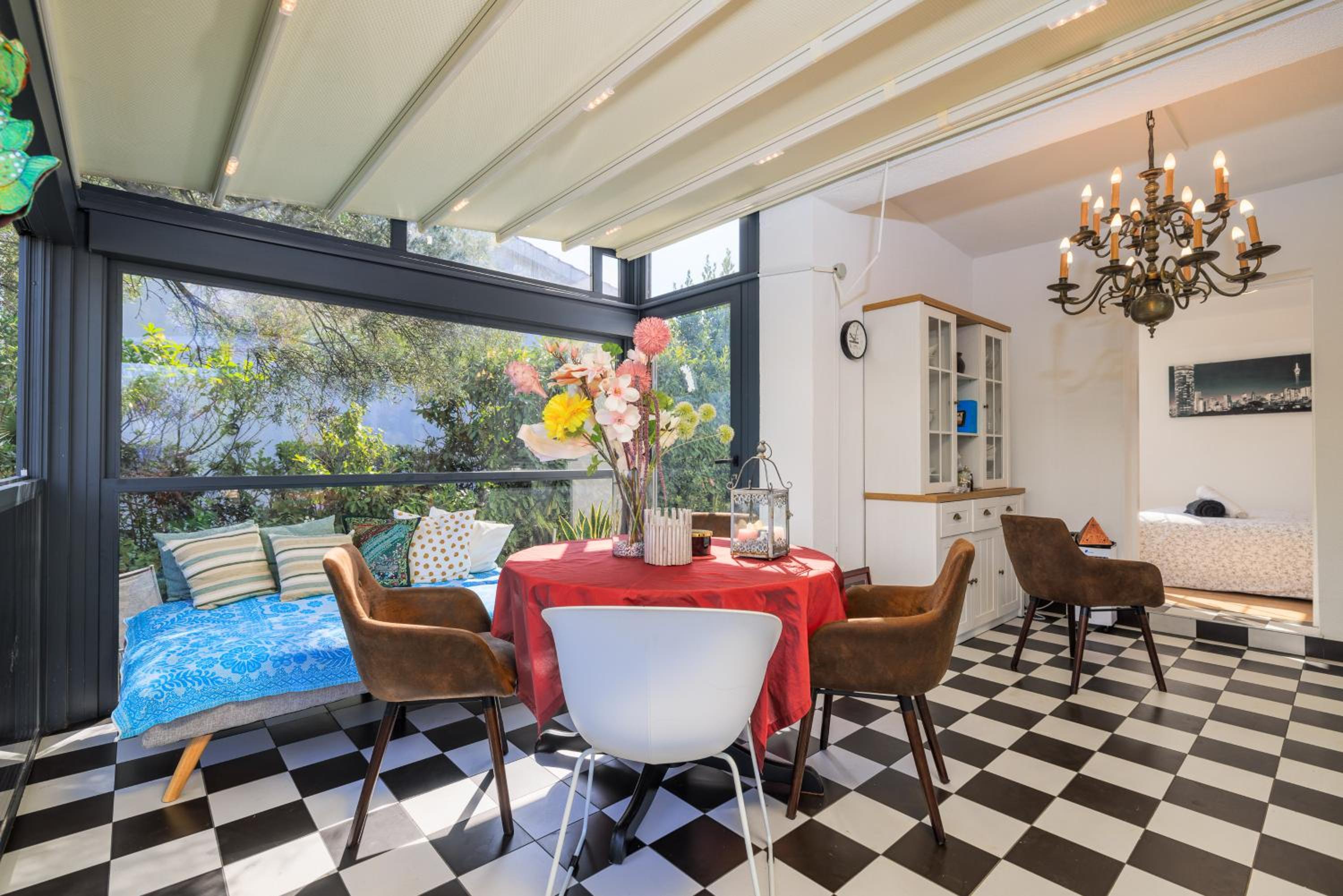 Jacaranda Cottage