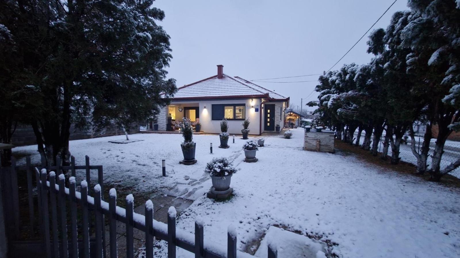 Holiday Home TimeOut Bizovac view 2