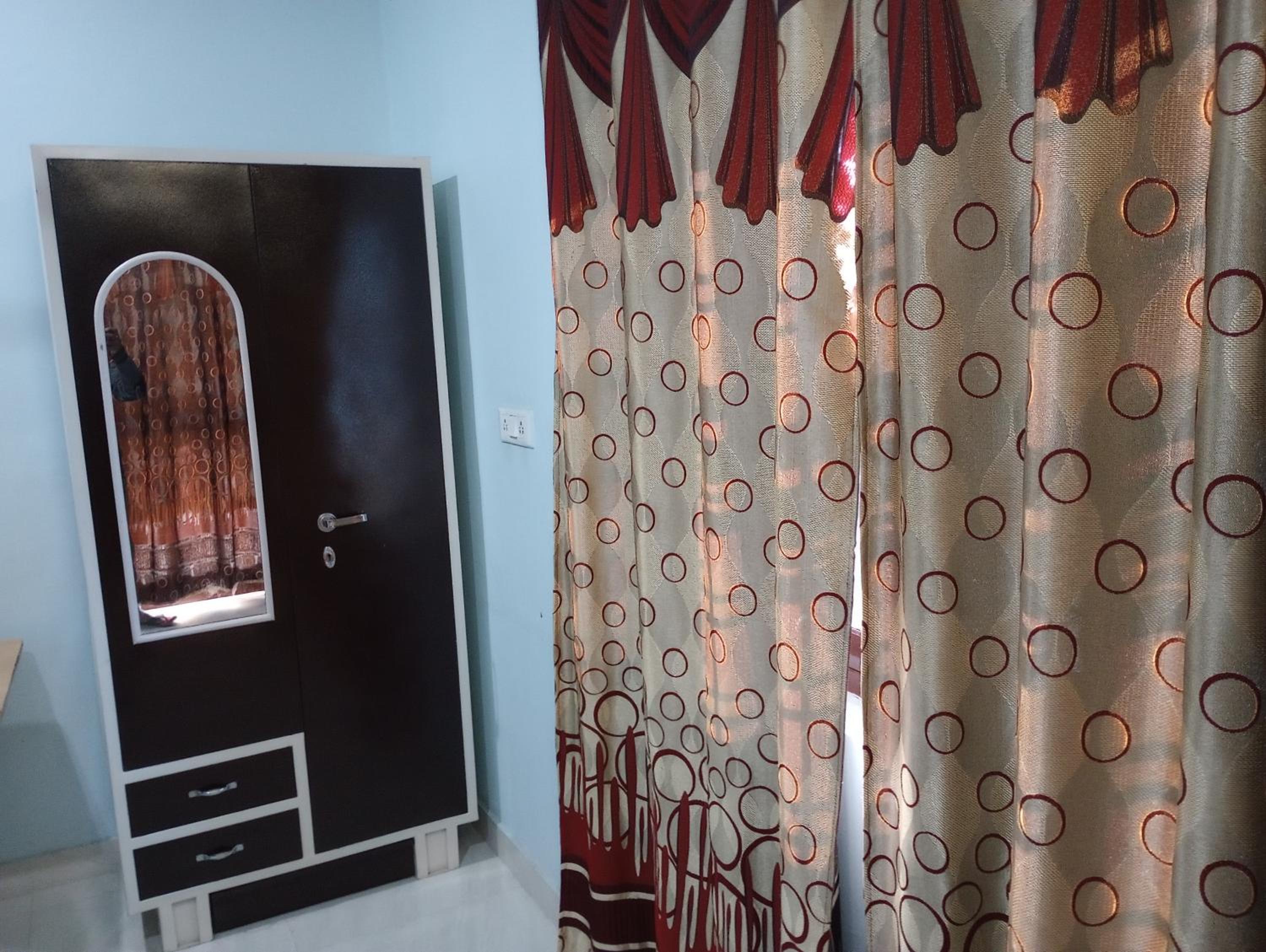 Aarti Home Stay Tapovan view 5
