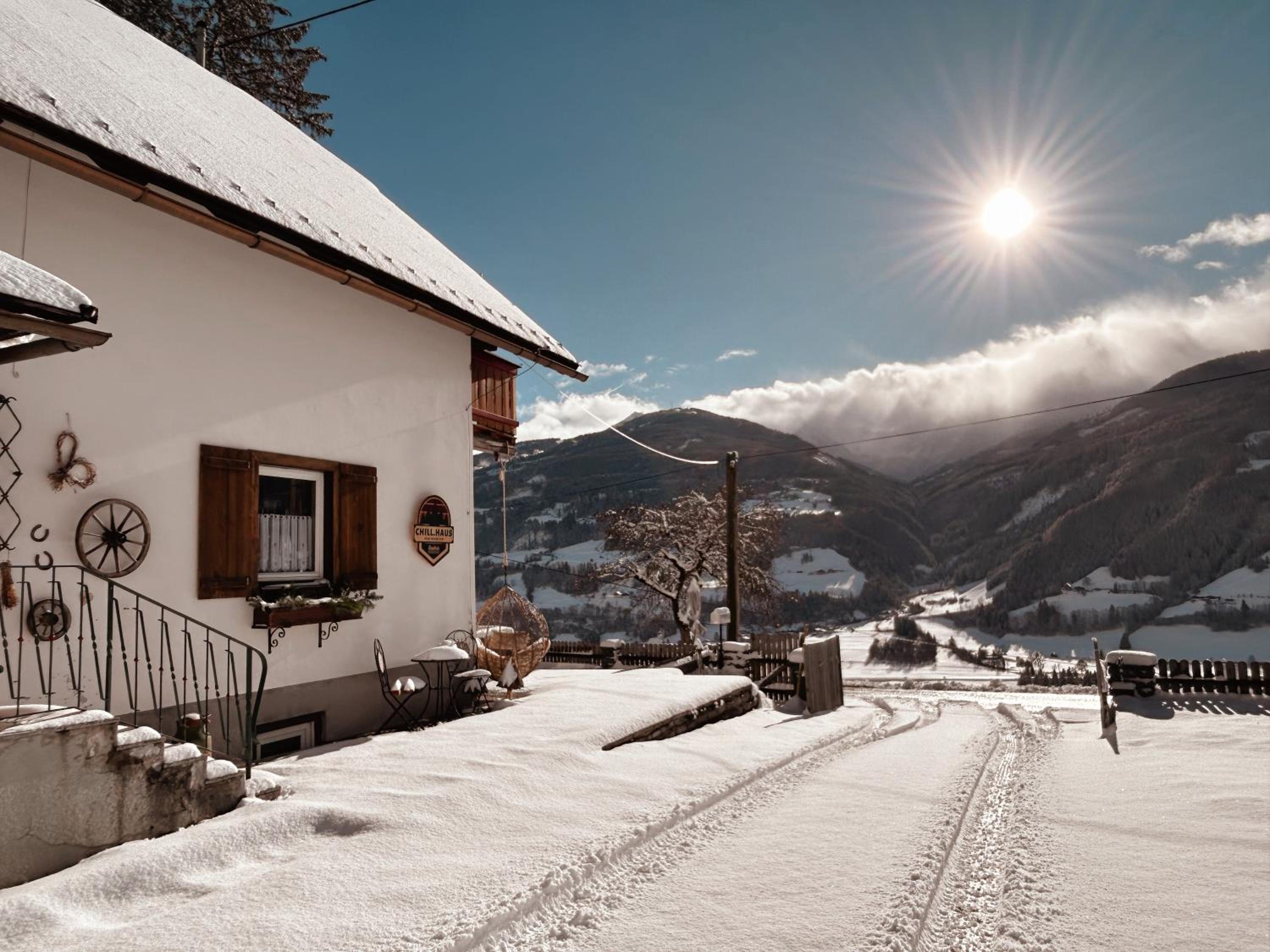 CHILLHAUS Pear Mountain by AA Holiday Homes