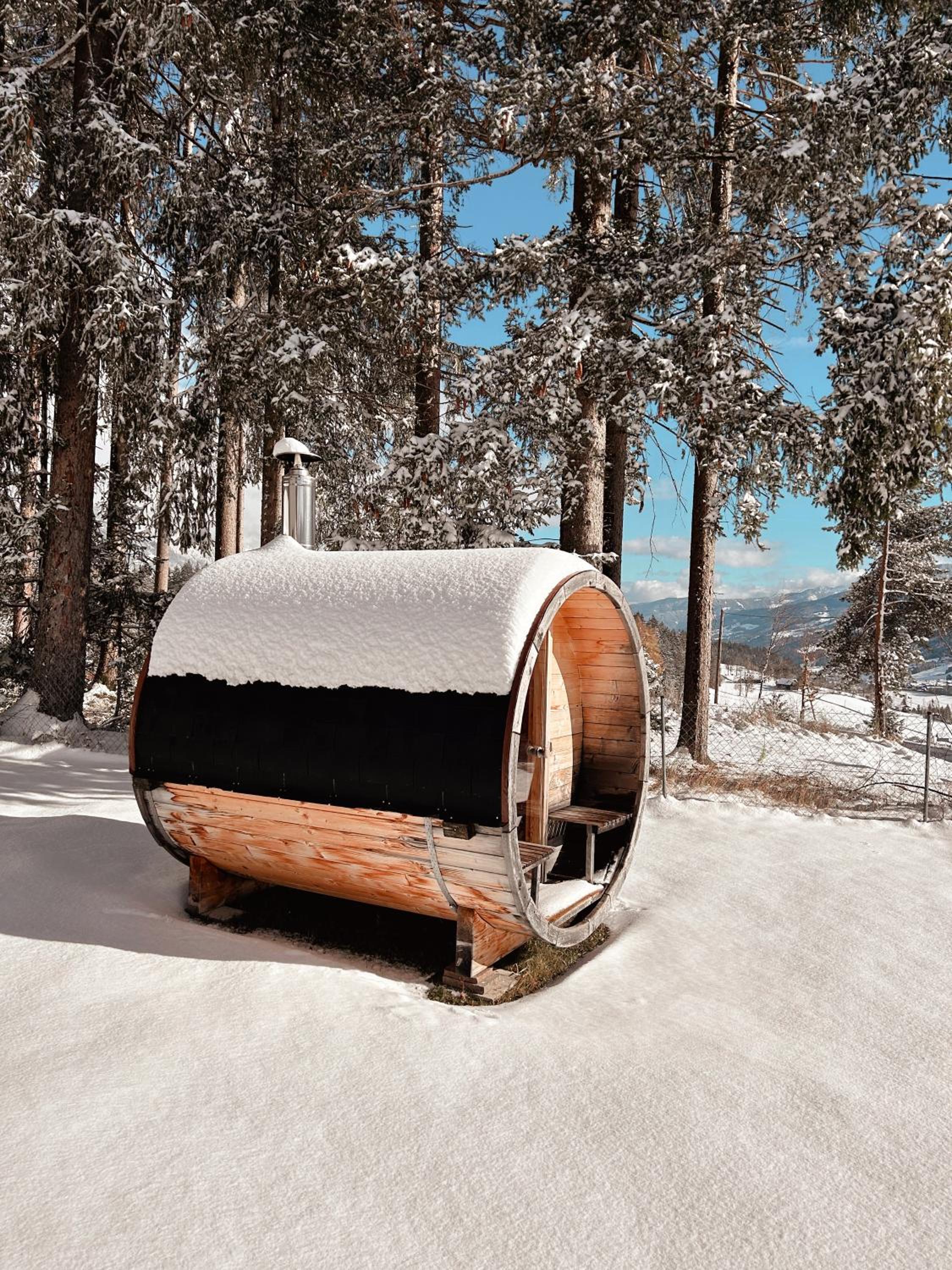 CHILLHAUS Pear Mountain by AA Holiday Homes