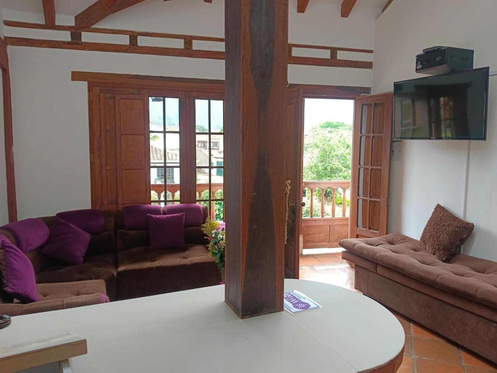Cemandy Hostal