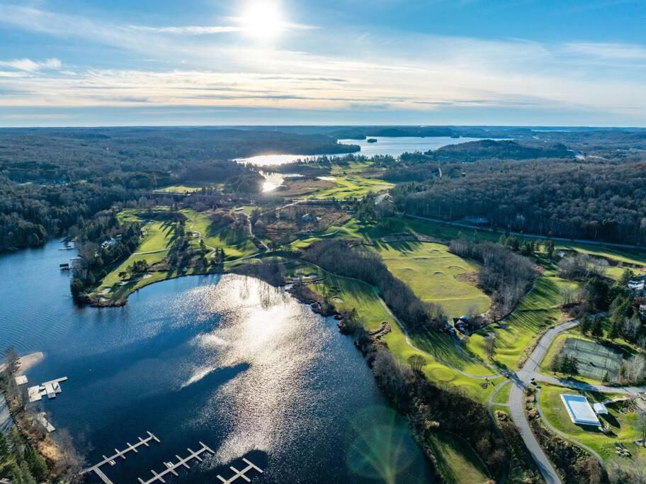 Luxurious Cottage at Lake of Bays