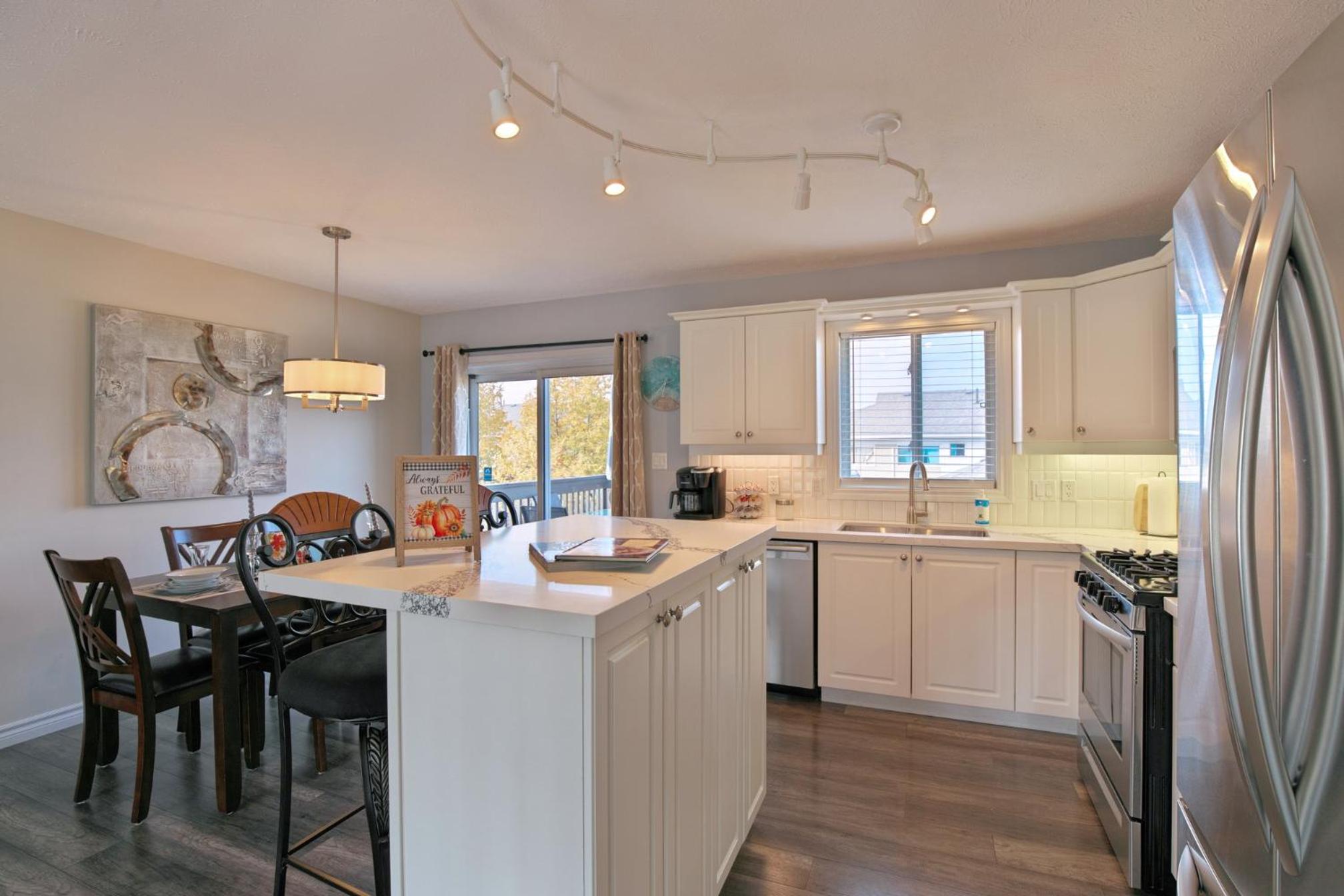 Winter retreat in Meaford Near Blue Mountain