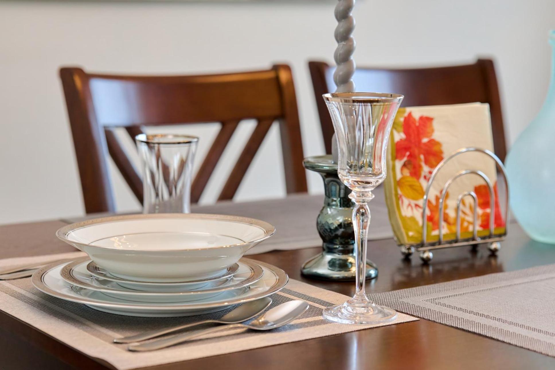 Winter retreat in Meaford Near Blue Mountain