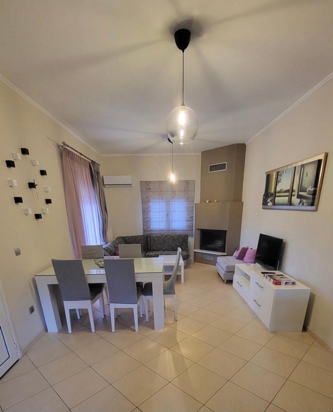 Eva’s Corner House view 4