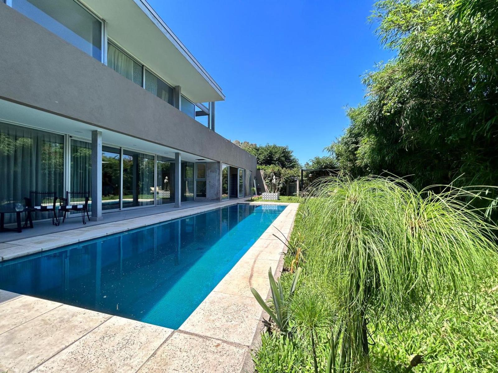 Hotel Armonium Airport - Image 1