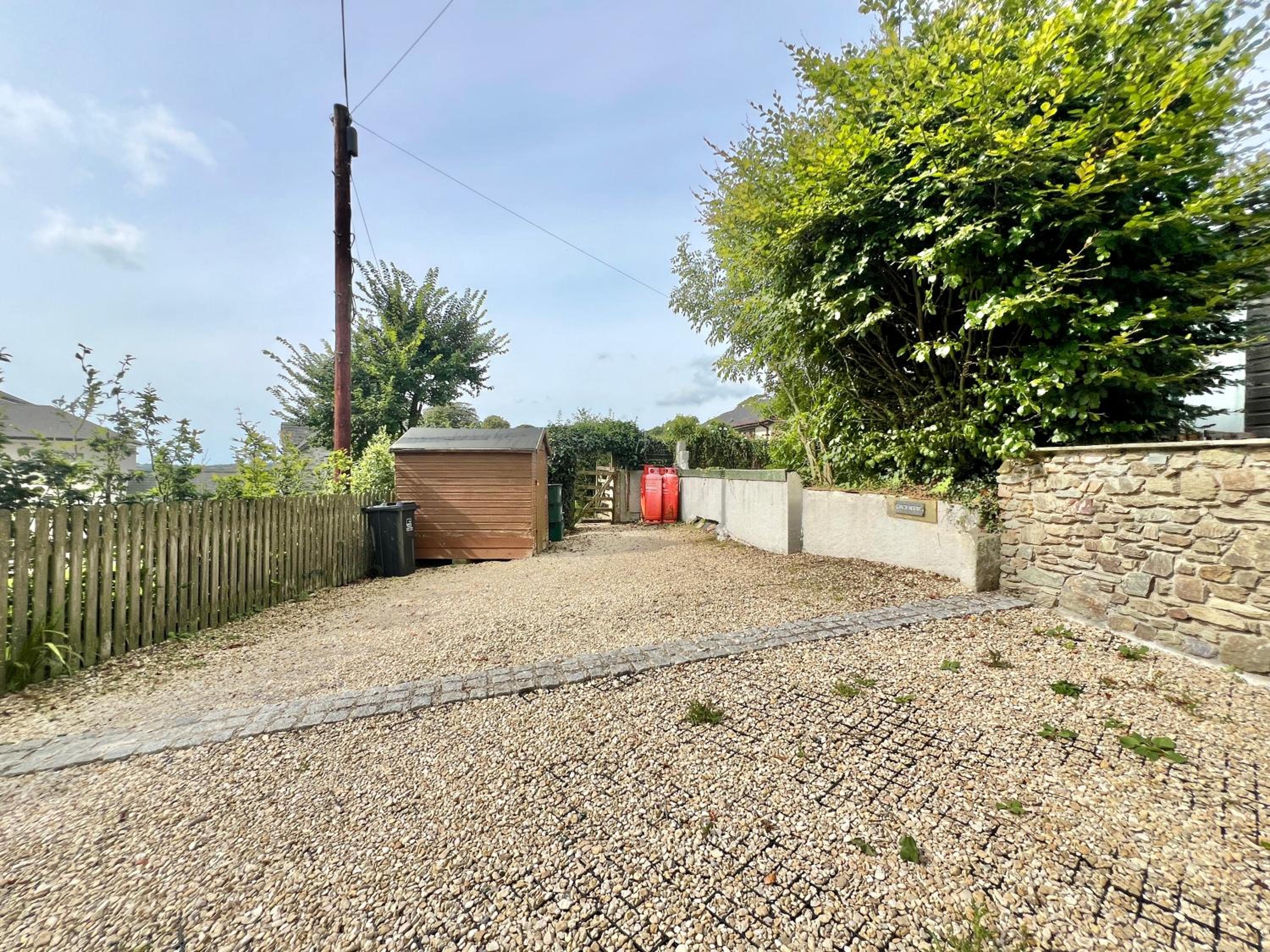 3 bedroom ground floor single level character property view 2