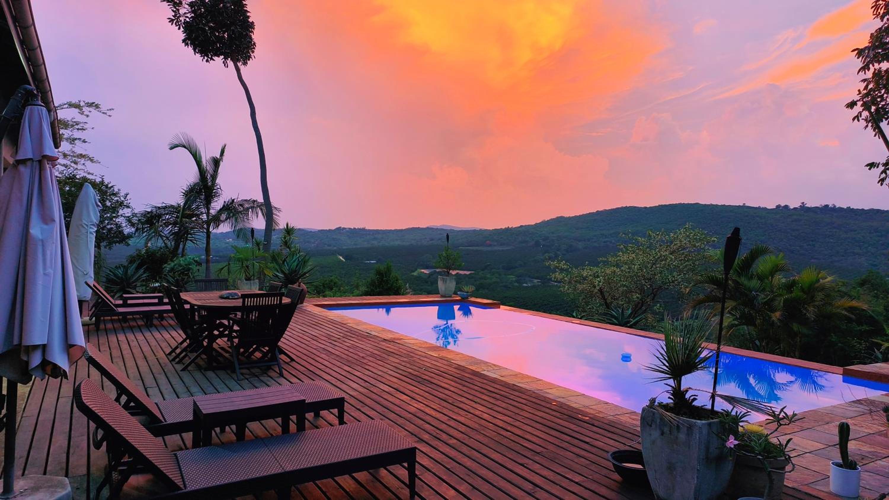 Hill Top Villa - Private Room In A Home view 4