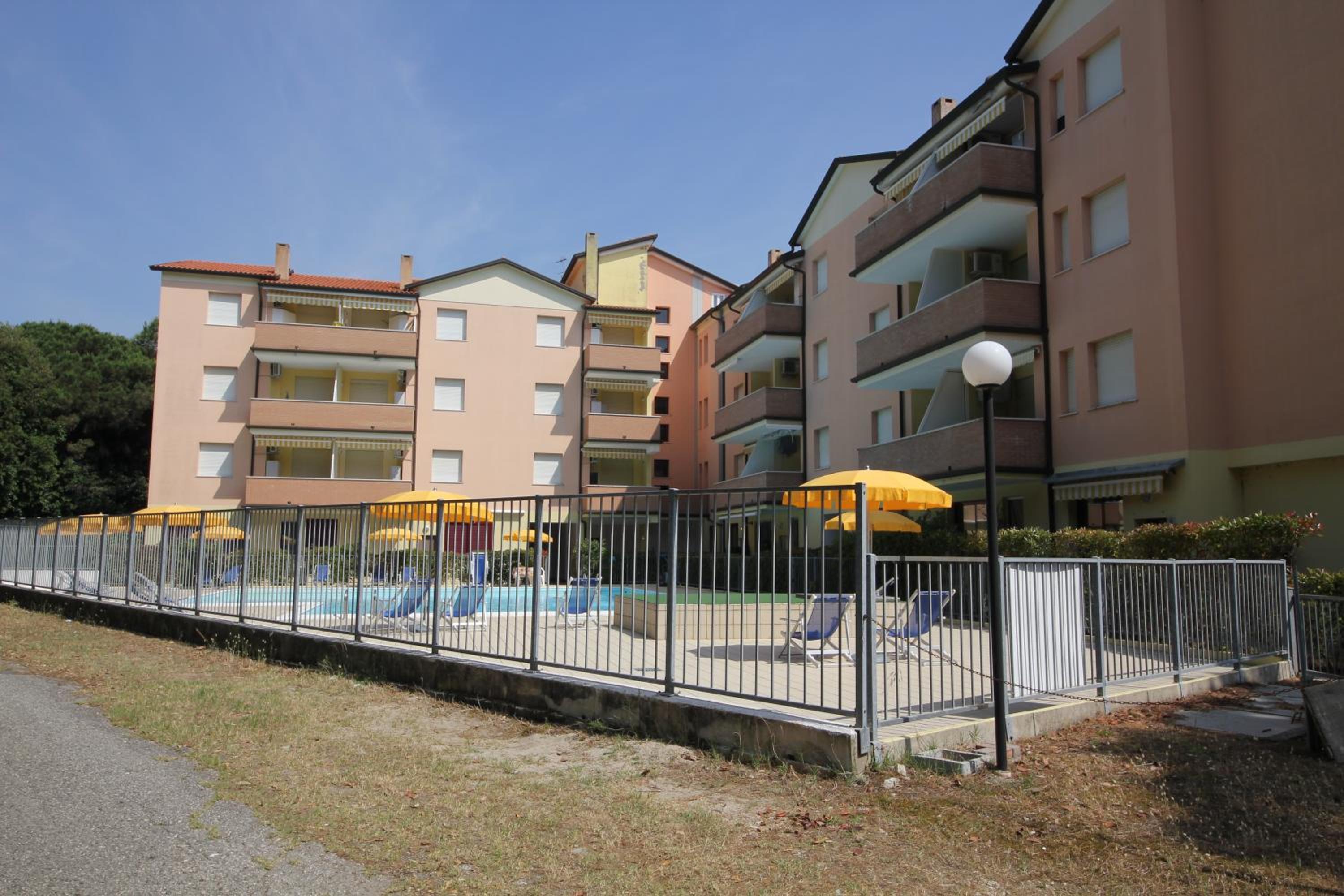 Comfy flat in Rosolina with shared pool