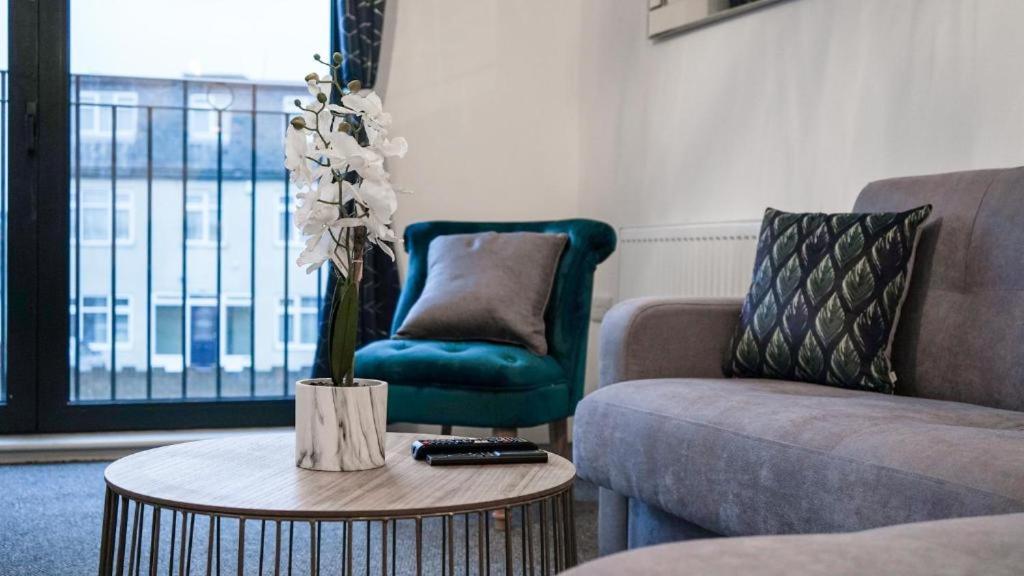 One and Two Bed Apartments Slough near Heathrow