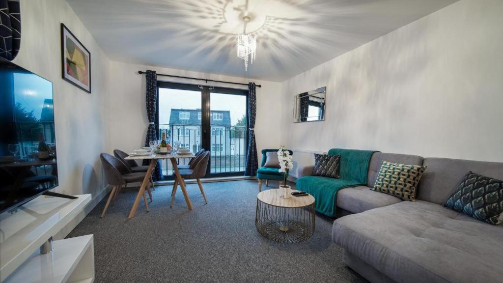 One and Two Bed Apartments Slough near Heathrow
