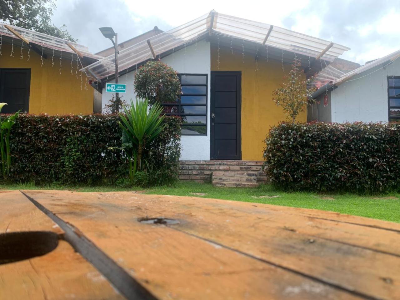 CASA BAHAREQUE HOSPEDAJE