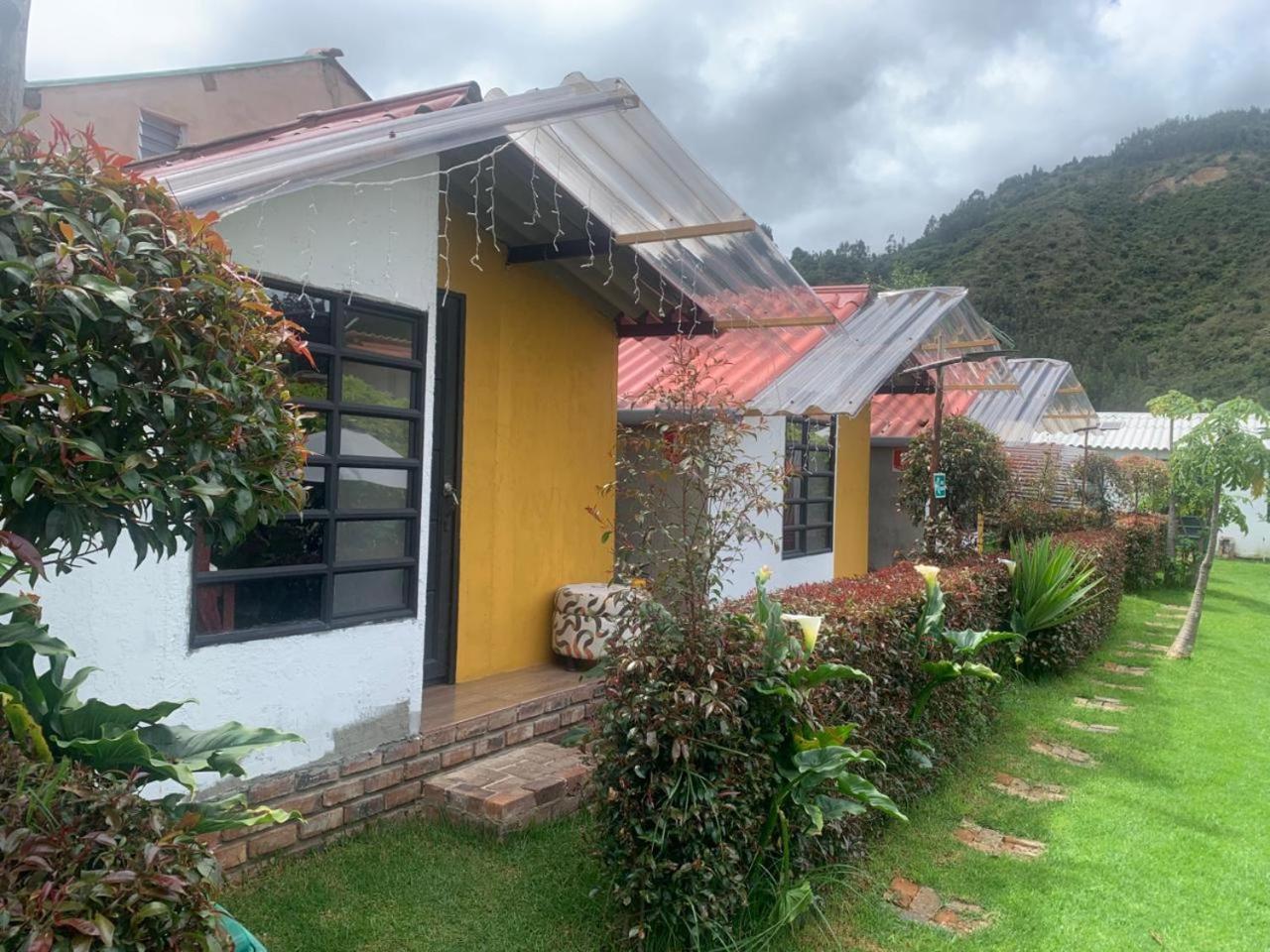 CASA BAHAREQUE HOSPEDAJE