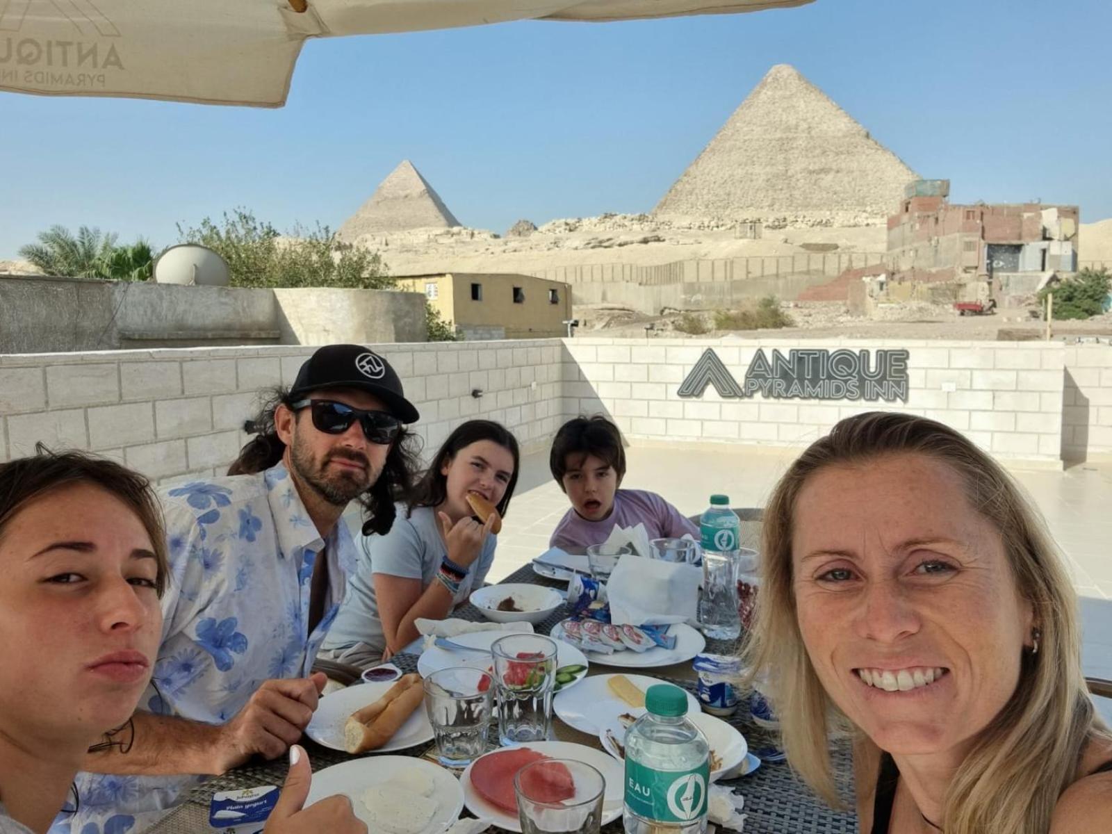 Antique Pyramids Inn