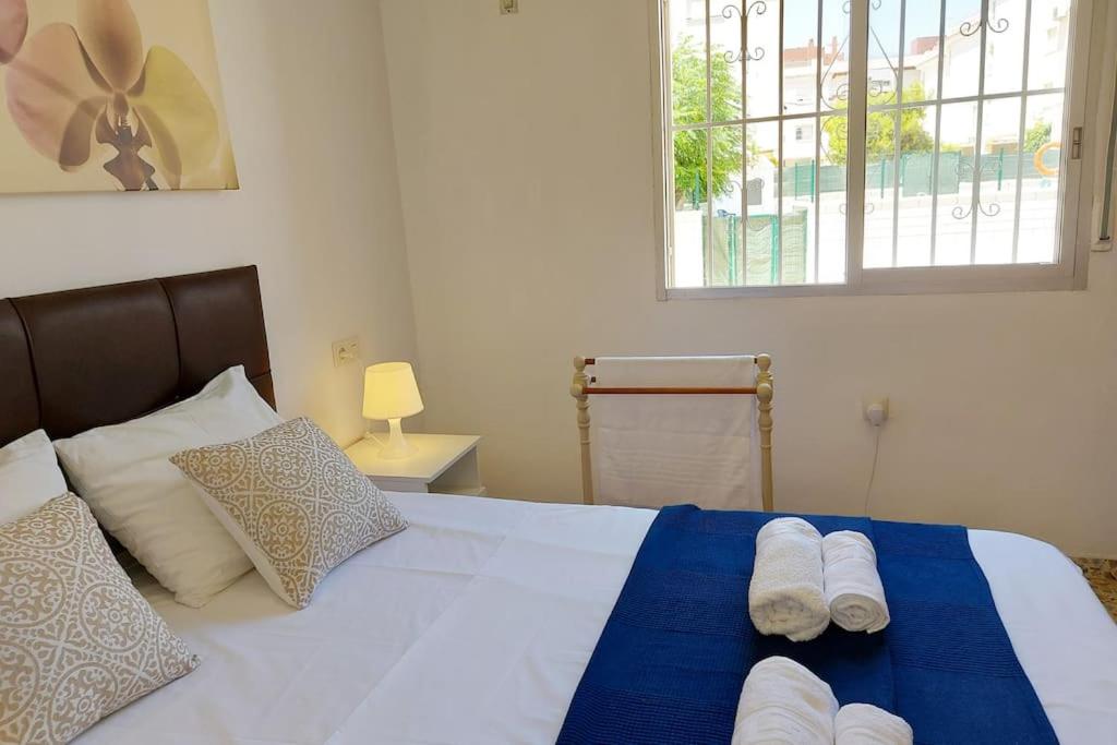 SPACIOUS FLAT 100M FROM BEACH-NERJA-Spain view 5