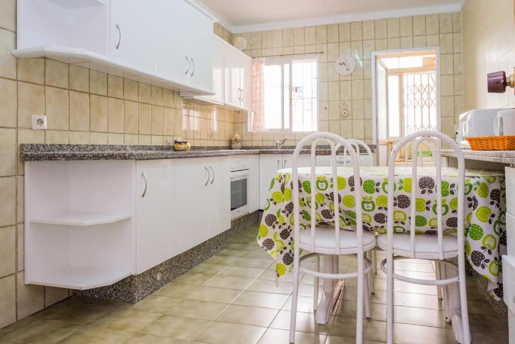 SPACIOUS FLAT 100M FROM BEACH-NERJA-Spain view 4