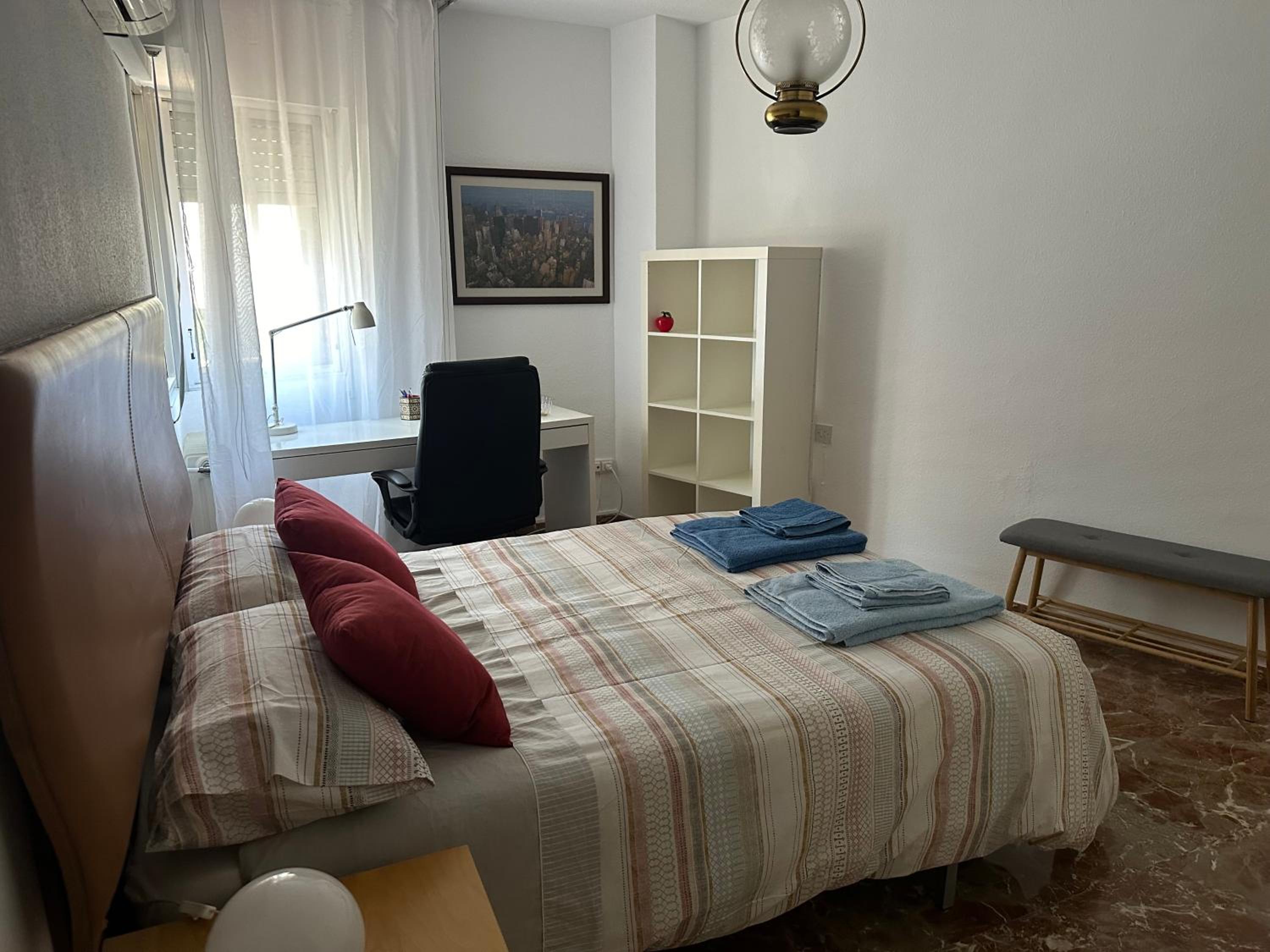 Amplio y luminoso apartamento en el centro de Granada