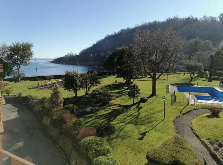 Departamento frente al lago