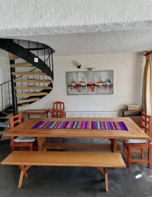 Departamento frente al lago