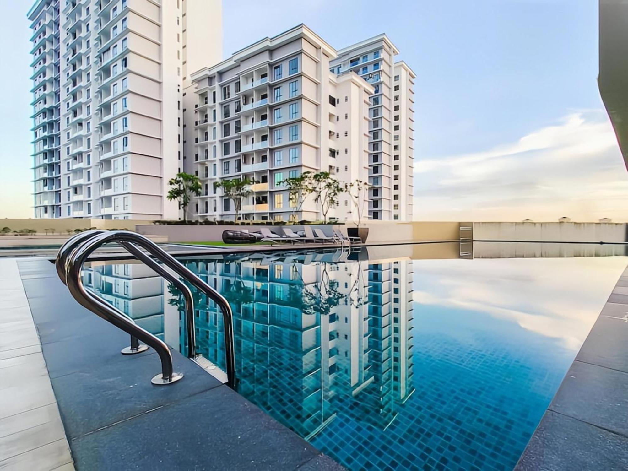 Paradigm Residence 3BR 6PaxRelaxStyle