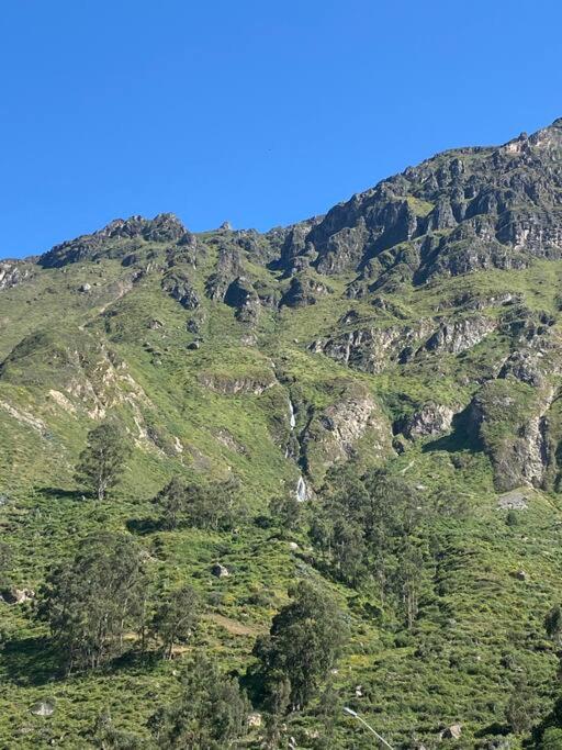 Casa con impresionante vista a las montañas y cascada en Canta view 4