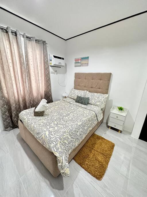 Casa VLOM Staycation