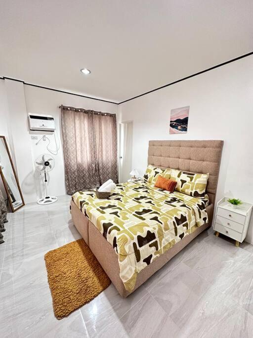Casa VLOM Staycation