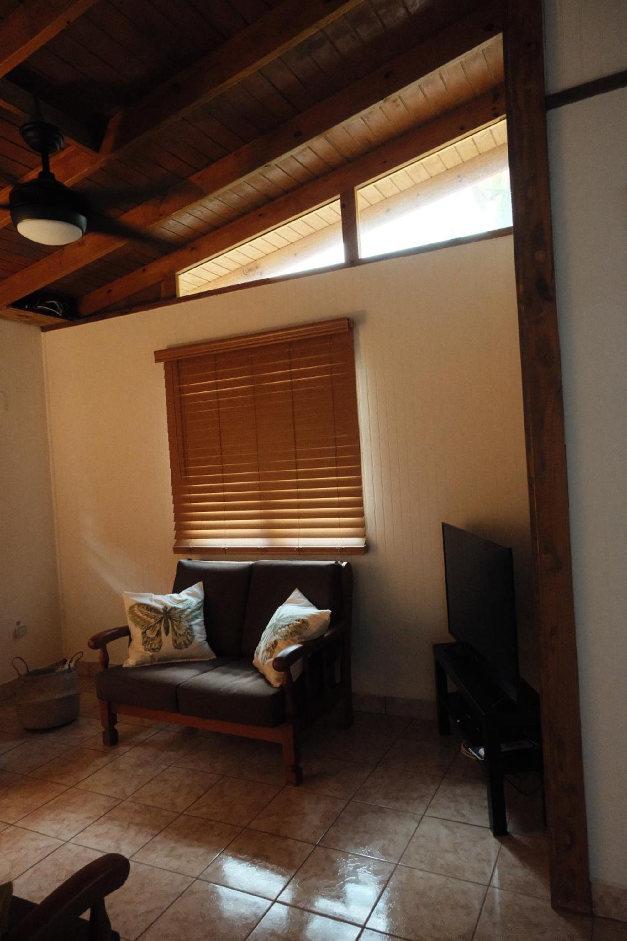 La Casita Amarilla en Utuado, Puerto Rico view 4