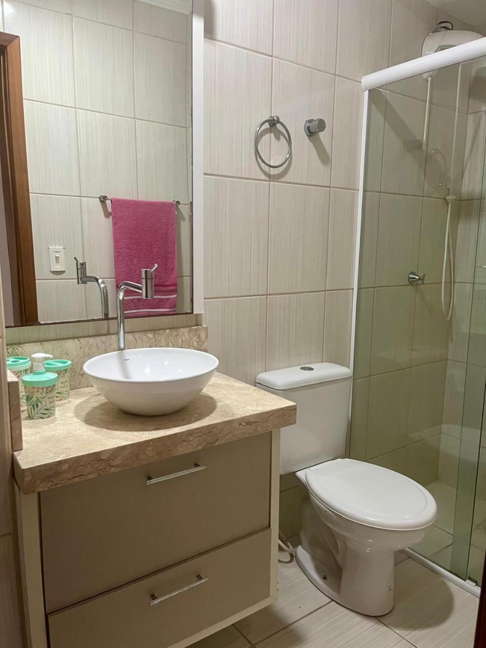 Apto 2 dorm com garagem