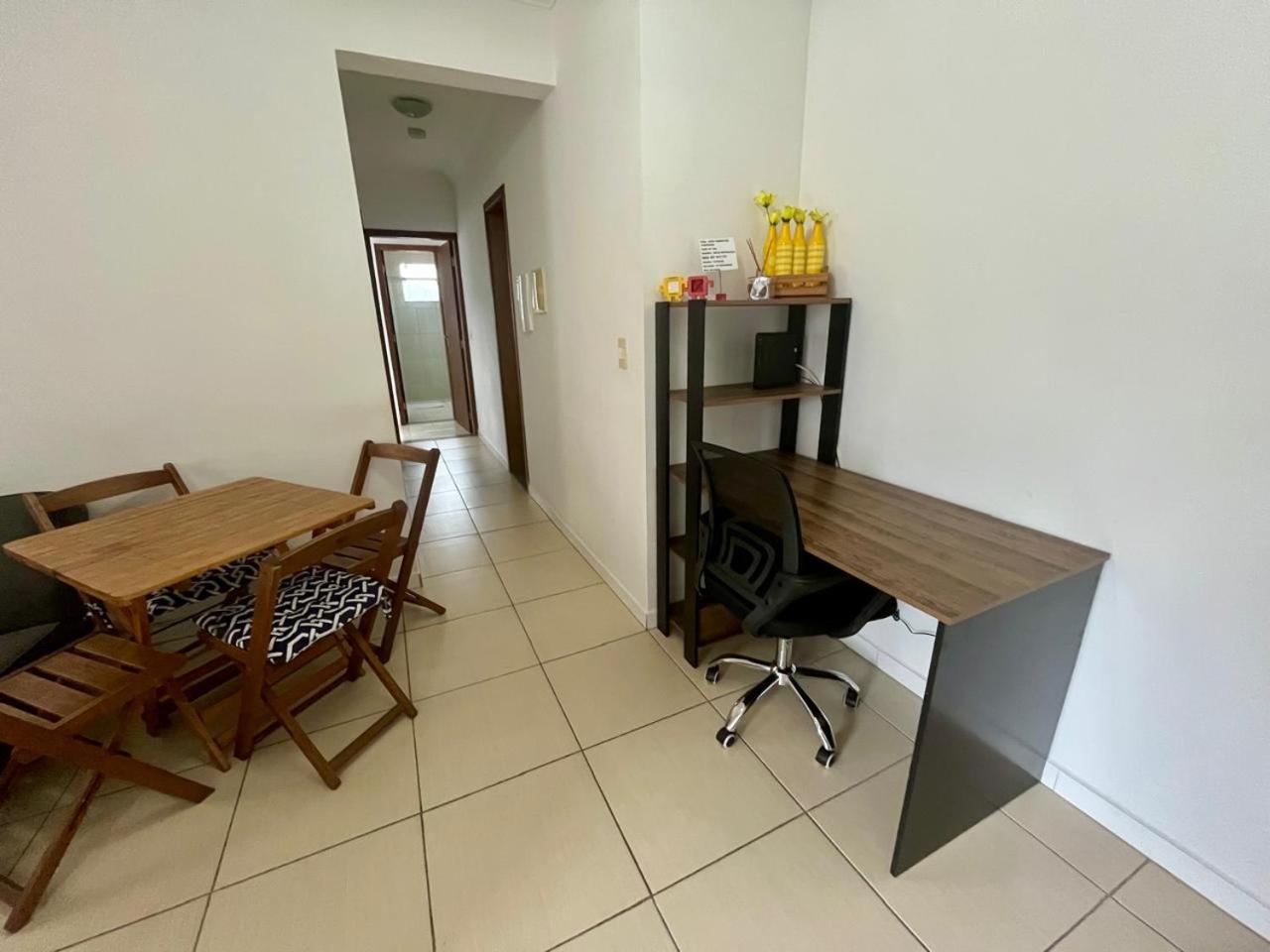 Apto 2 dorm com garagem