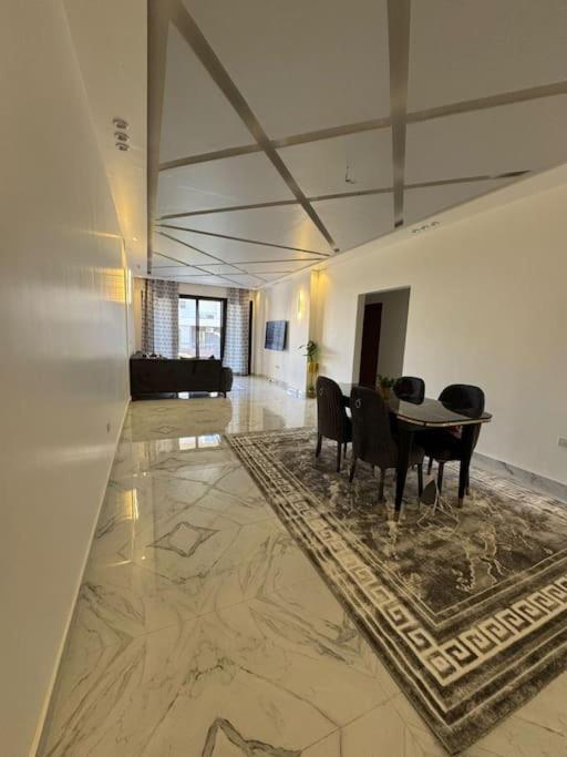 Fantastic City Stay