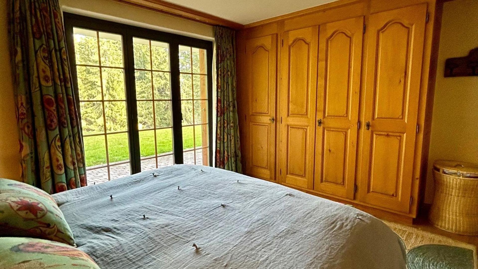Spa Chalet in Ground Floor Cozy Duplex