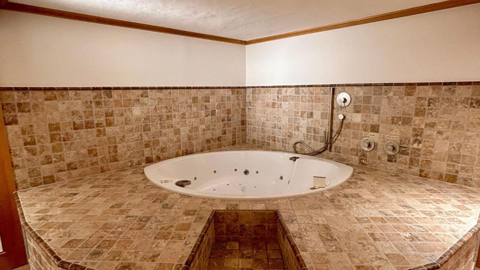 Spa Chalet in Ground Floor Cozy Duplex