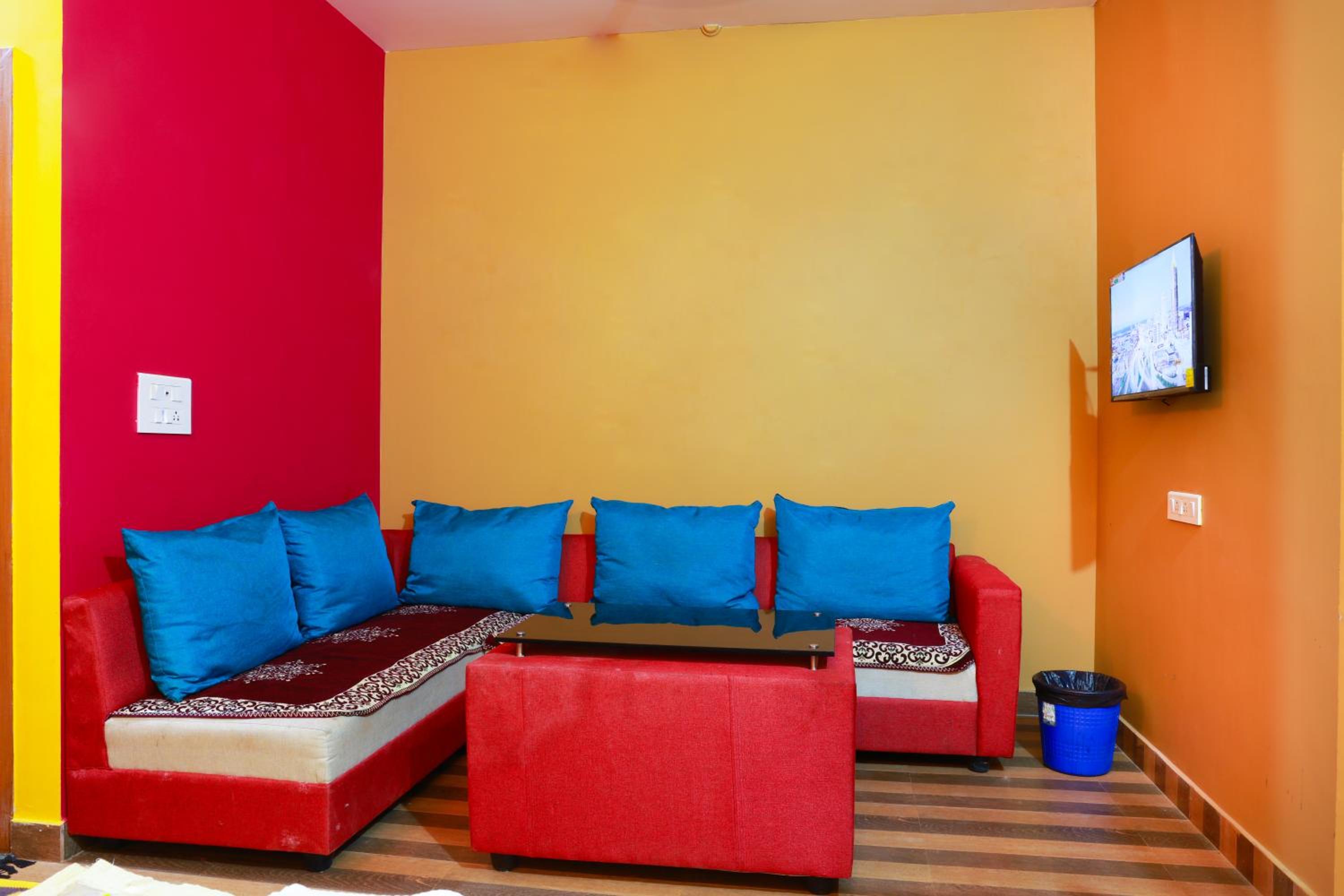 Chithralaya Guest House view 4