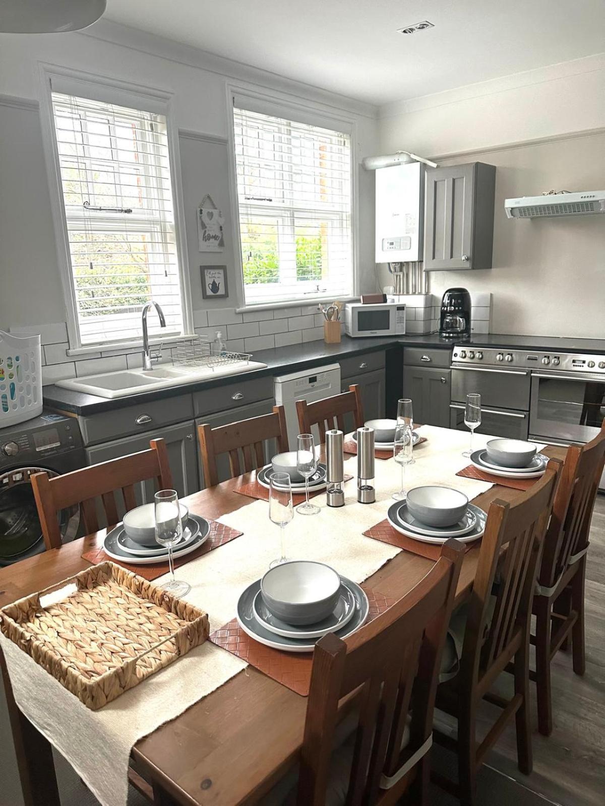 Woodfalls Luxury Getaway