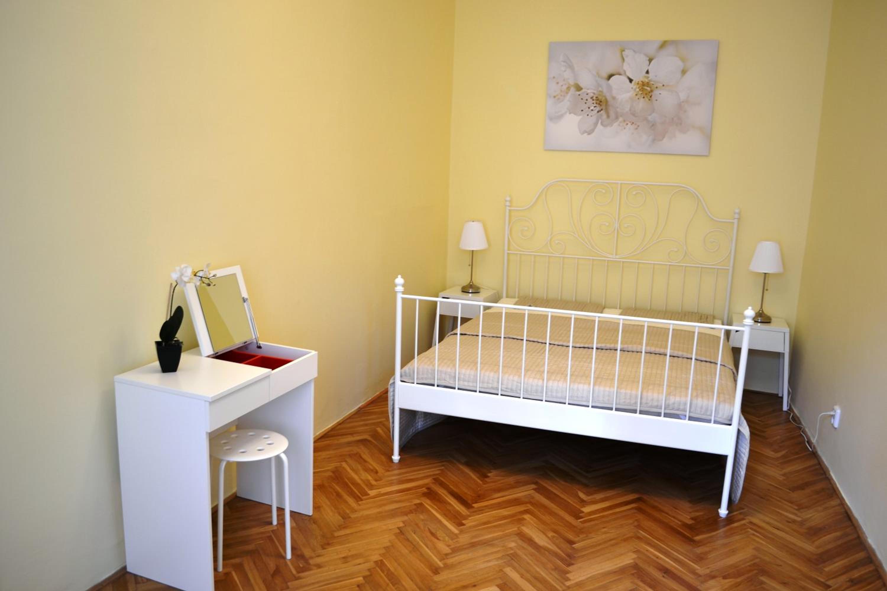 Sunflower 2BDR Flat By Ruterra