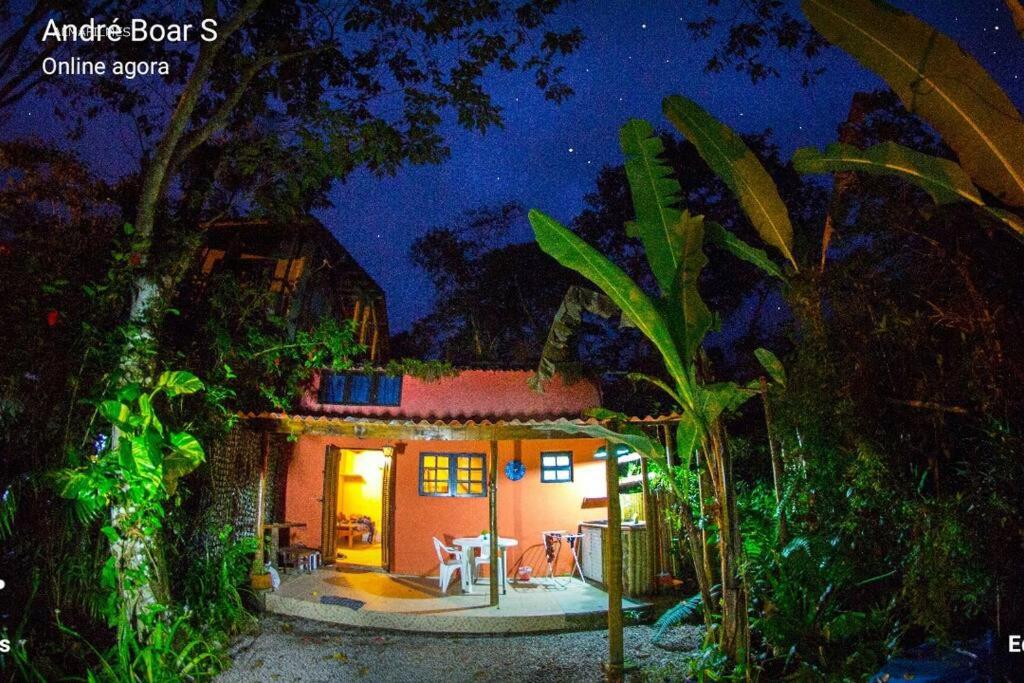 Chalé Cores Vivas Itamambuca - Ubatuba