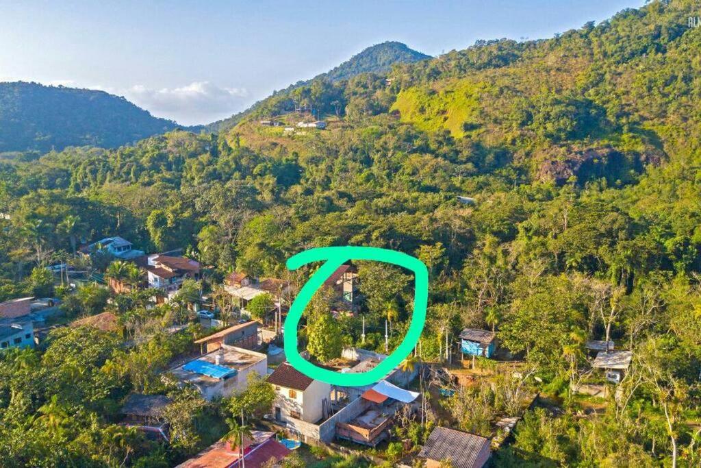 Chalé Cores Vivas Itamambuca - Ubatuba