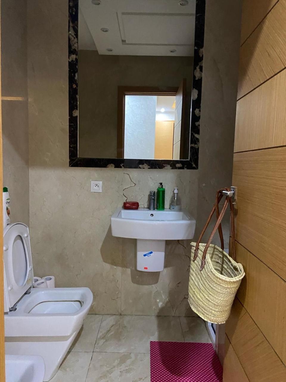 Shiraz Apartment