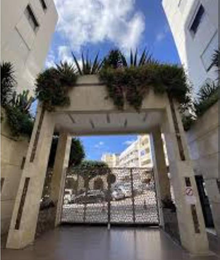Shiraz Apartment