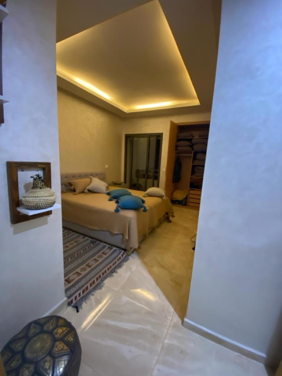 Shiraz Apartment