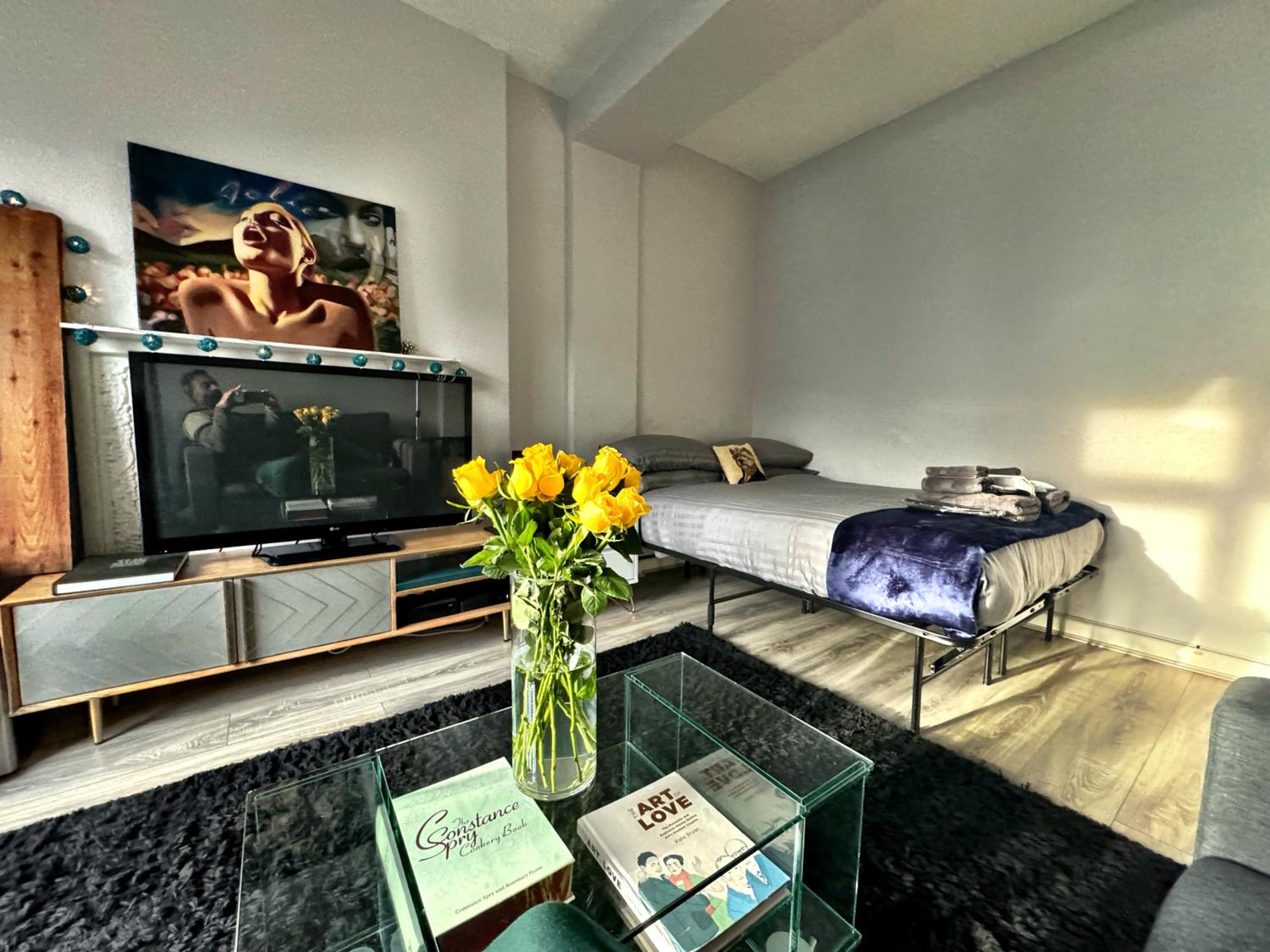 Brixton Hill Retreat Modern and Cosy