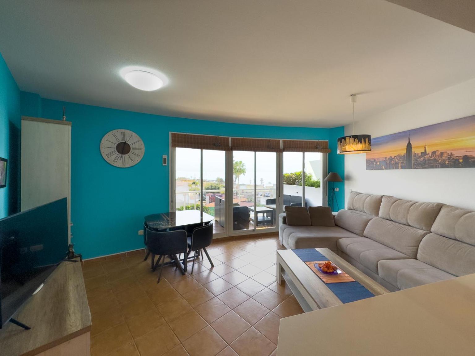 Apartamento El Barco 1 linea PLAYA, PARKING, WIFI view 3